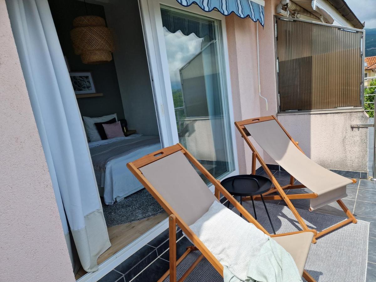 Apartment Mit 180° Meerblick Dobrec